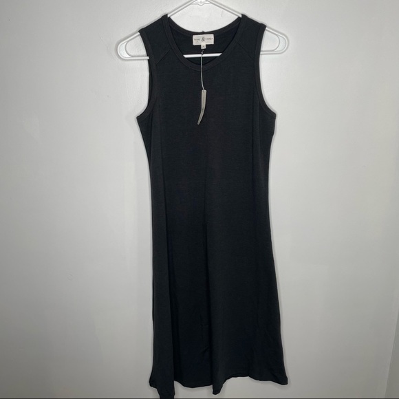 NWT Thyme & Honey Sleeveless Mini Dress - Picture 3 of 12